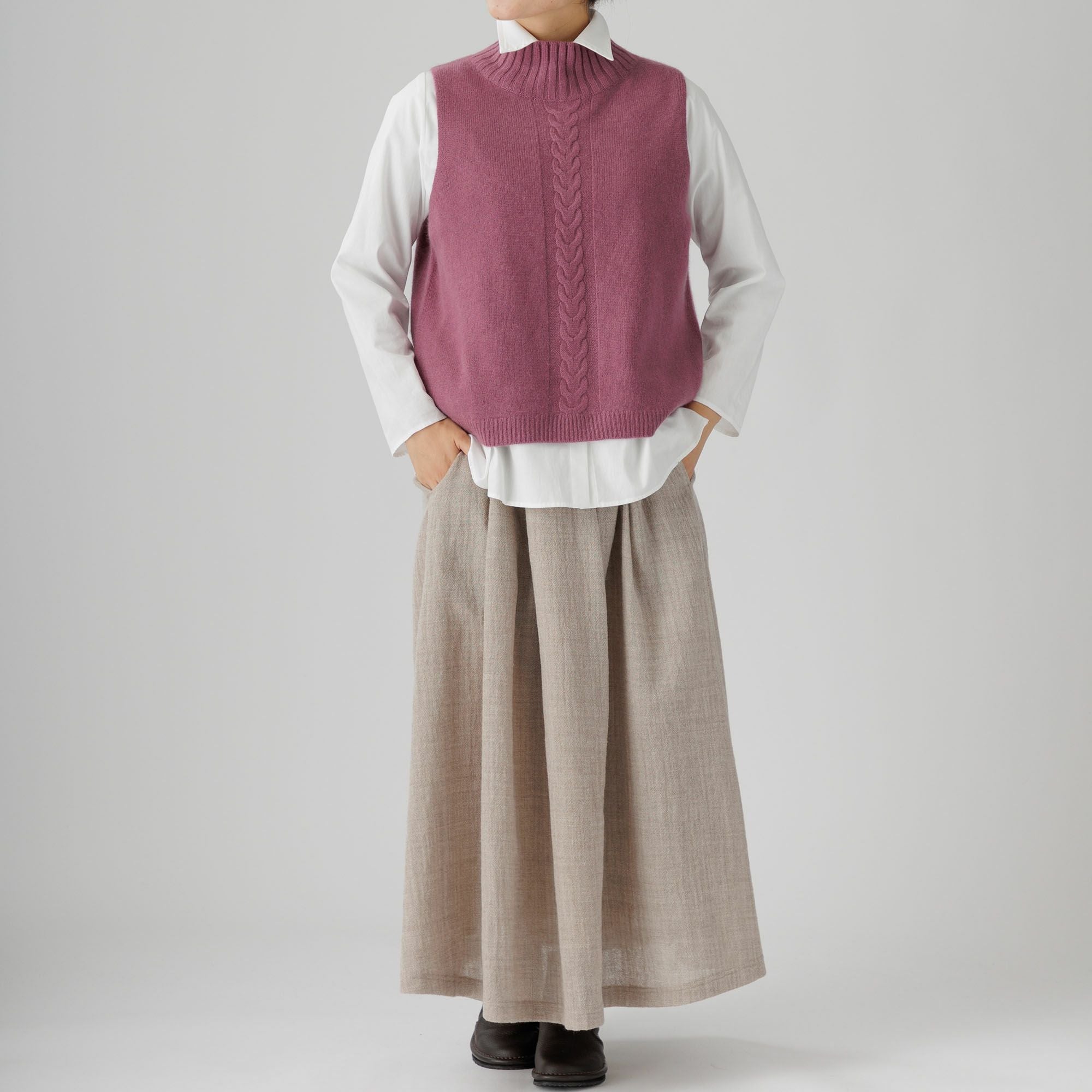 カシミヤ100%センターケーブルベスト 316-33 Series | かぐらやONLINE SHOP